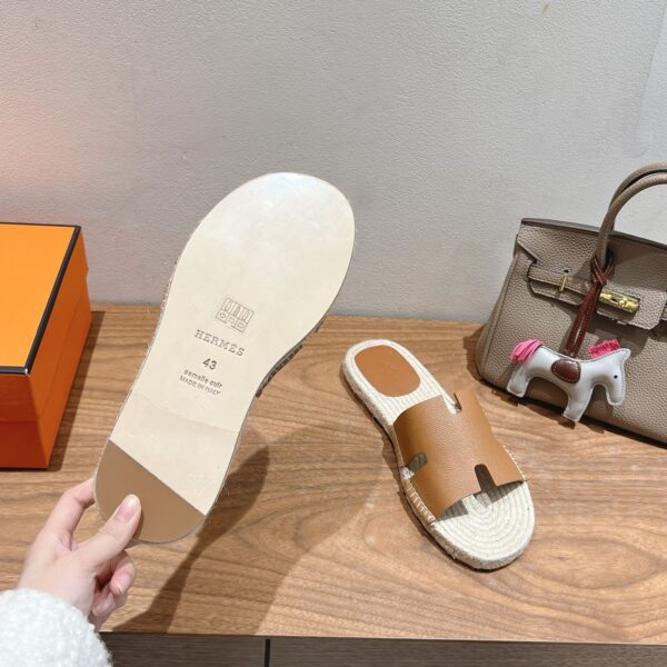 Hermes Spring And Summer Color S25s Fisherman Men's Slippers - Image 9