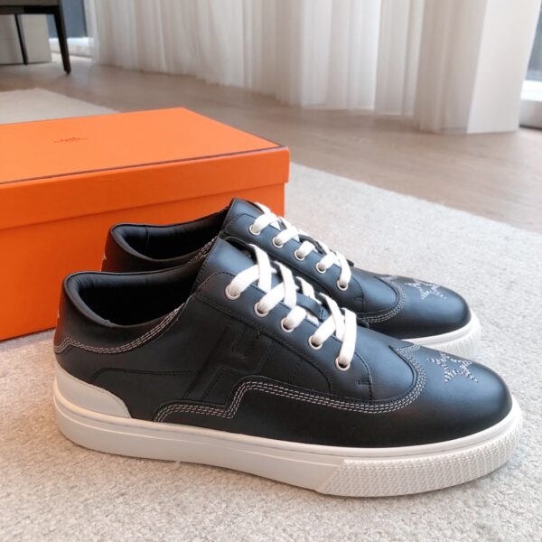 Hermes Autumn And Winter Cowhide Leather Casual Shoes For Couple - Image 3