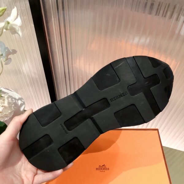 Hermes Cowhide Leather Casual Sport Shoes For Couple - Image 9