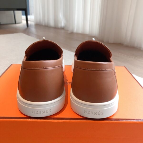 Hermes Couple's Crocodile Patterned Cowhide Leather Casual Sport Shoes - Image 8
