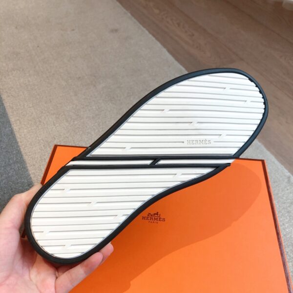 Hermes Couple's Cowhide Leather Lace Casual Sport Shoes - Image 9