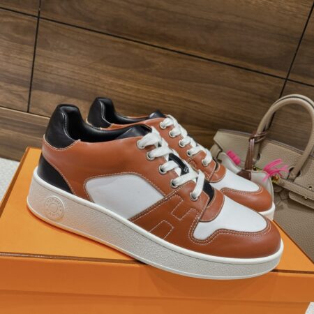 Hermes Good Quality Couple's Cowhide Leather Lace White Shoes