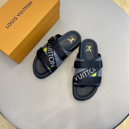 Louis Vuitton Monogram Material Calf Cowhide Leather Men's Slippers