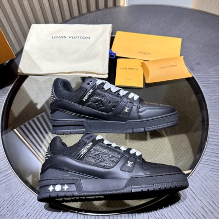 Louis Vuitton Men's Trainer Monogram Embossed Grain Calf Cowhide Sports Shoes