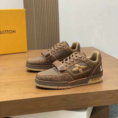 Louis Vuitton Trainer Men's Sparkling Starry Sky Cowhide Casual Sports Shoes