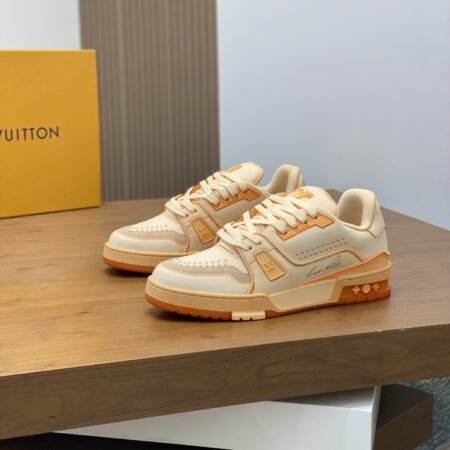 Louis Vuitton Trainer Couple's Gradient Nail Cowhide Leather Sports Shoes