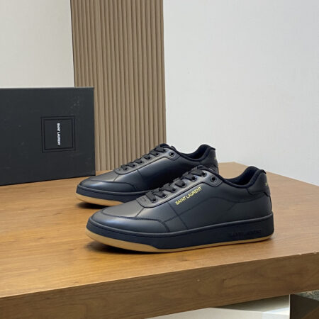 Saint Laurent Men's Grain Leather Low Top Breathable Sneakers